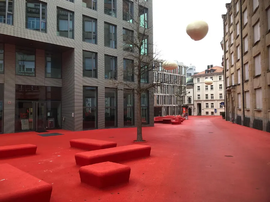 Roter Platz – Stadtlounge St.Gallen